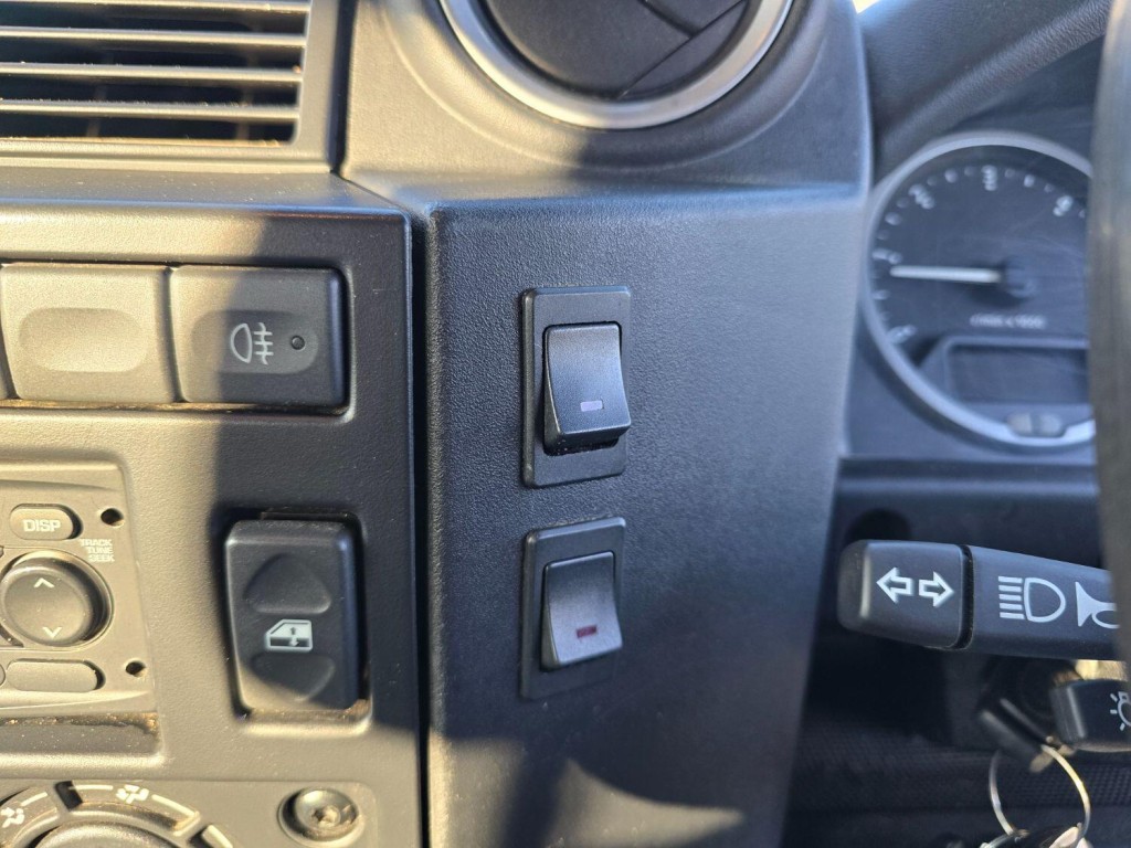 LAND ROVER DEFENDER 110 2.4 TDCi County 2009