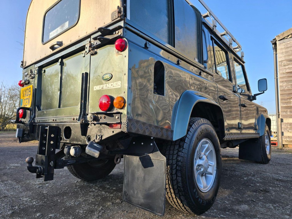 LAND ROVER DEFENDER 110 2.4 TDCi County 2009