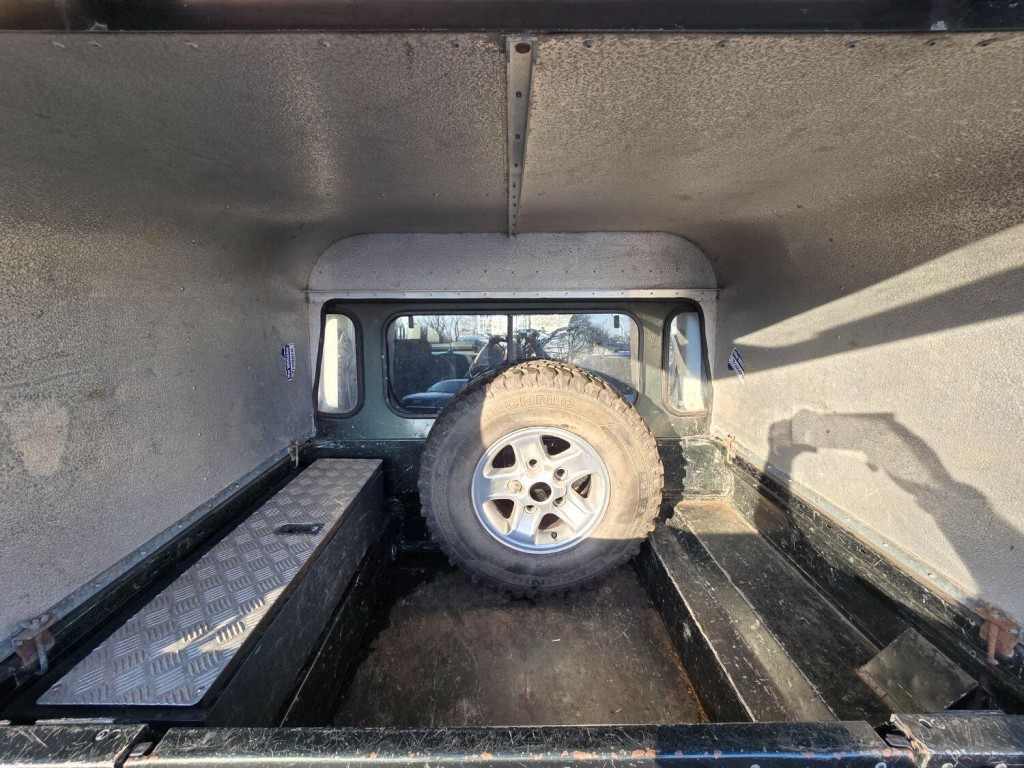 LAND ROVER DEFENDER 110 2.4 TDCi County 2009