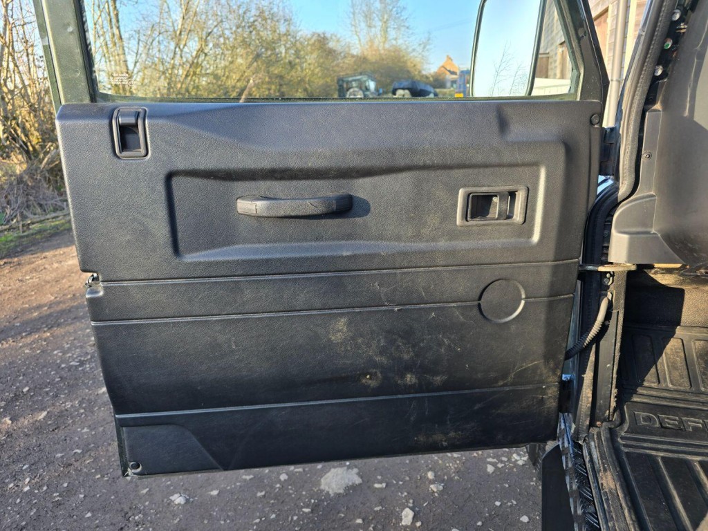 LAND ROVER DEFENDER 110 2.4 TDCi County 2009