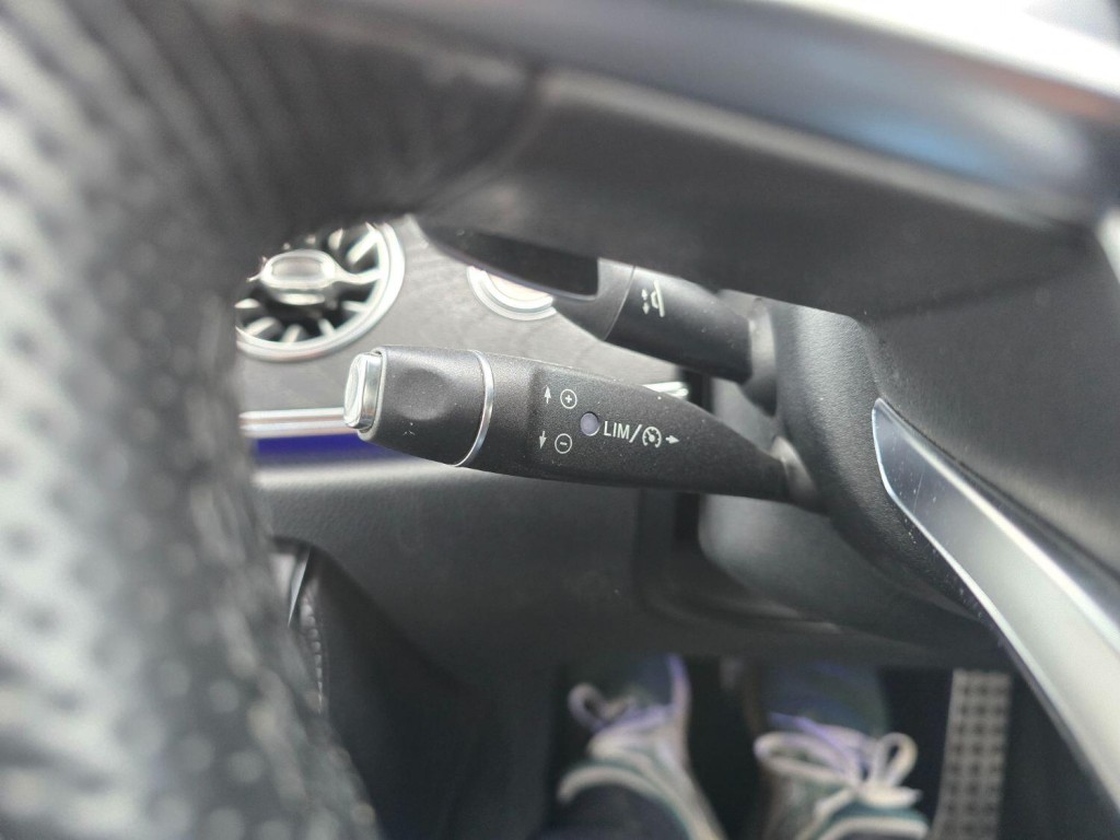 MERCEDES-BENZ E CLASS 2.0 E220d AMG Line 2018