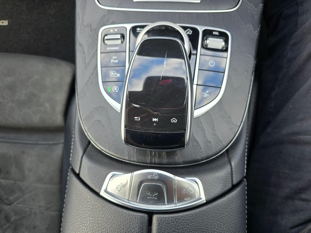 MERCEDES-BENZ E CLASS 2.0 E220d AMG Line 2018