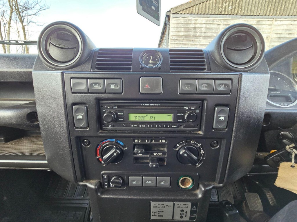 LAND ROVER DEFENDER 110 2.4 Utility XS 2009