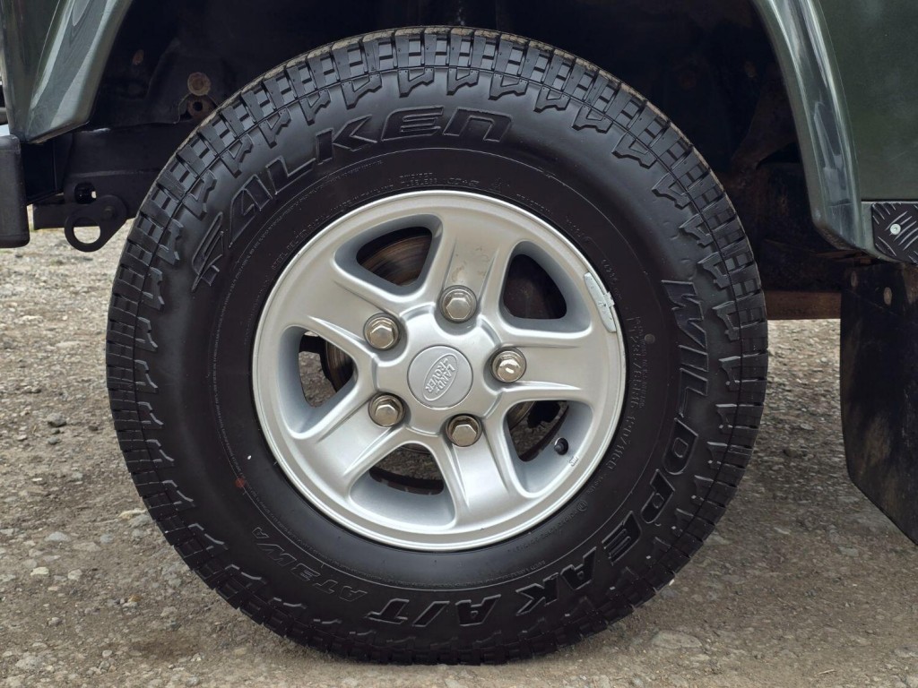 LAND ROVER DEFENDER 110 2.4 TDCi County 2007