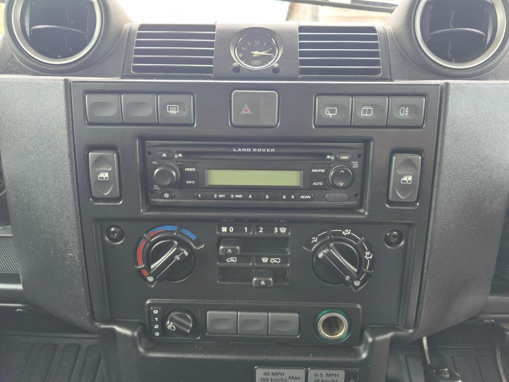 LAND ROVER DEFENDER 110 2.4 TDCi County 2007