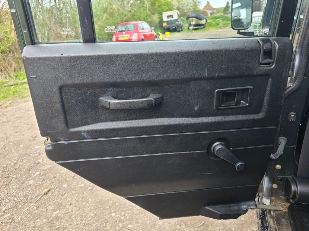 LAND ROVER DEFENDER 110 2.4 TDCi County 2007