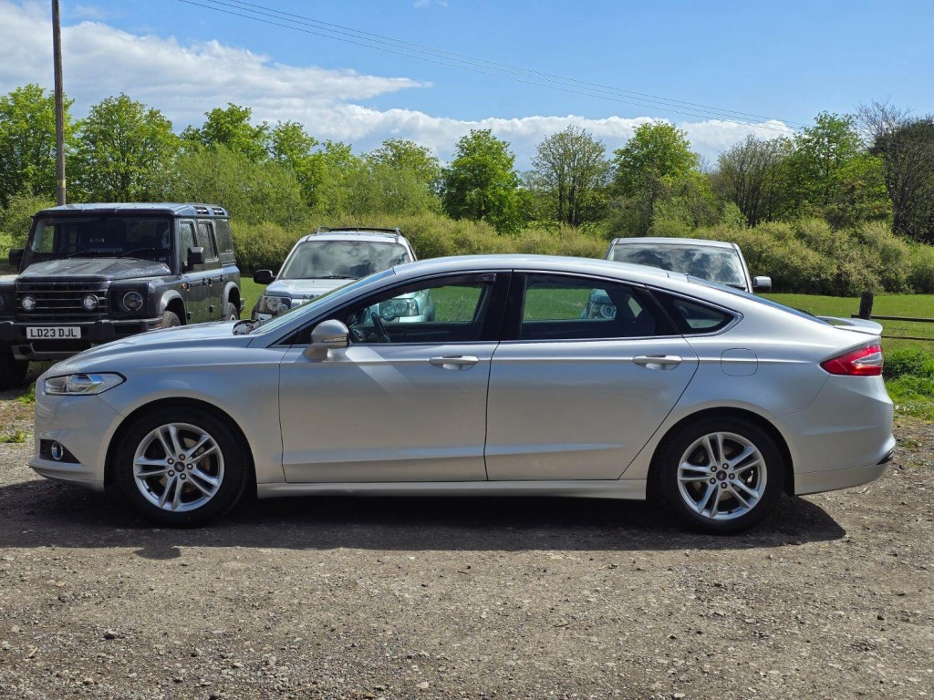 FORD MONDEO 2.0 TDCi Zetec 2015
