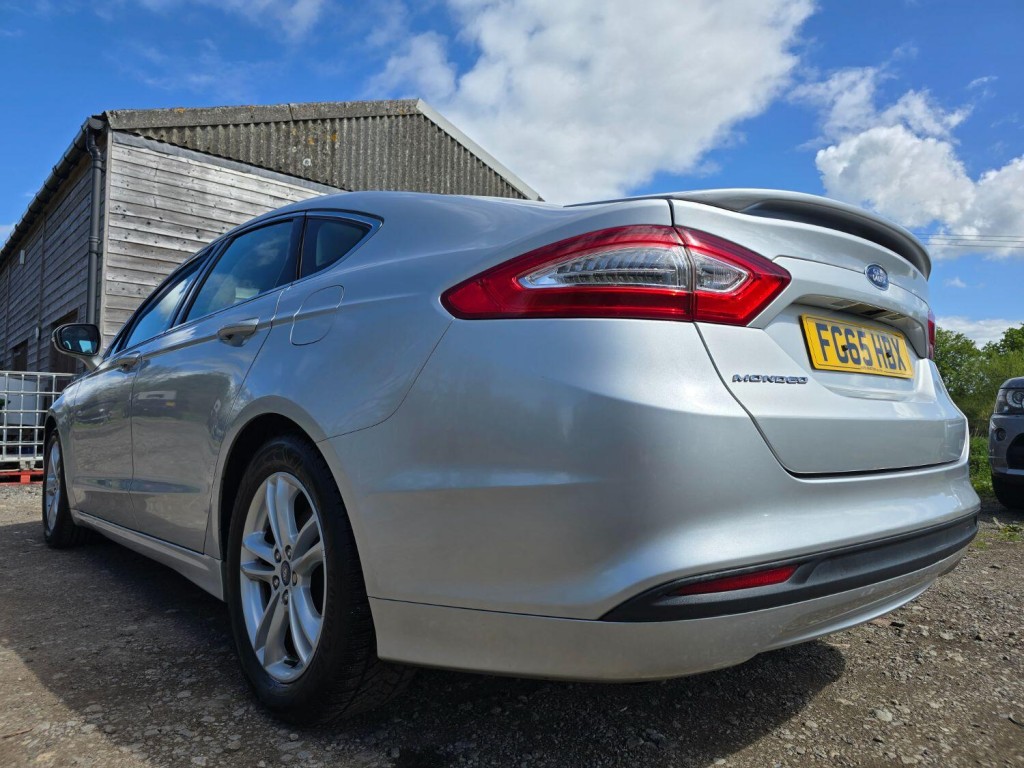 FORD MONDEO 2.0 TDCi Zetec 2015