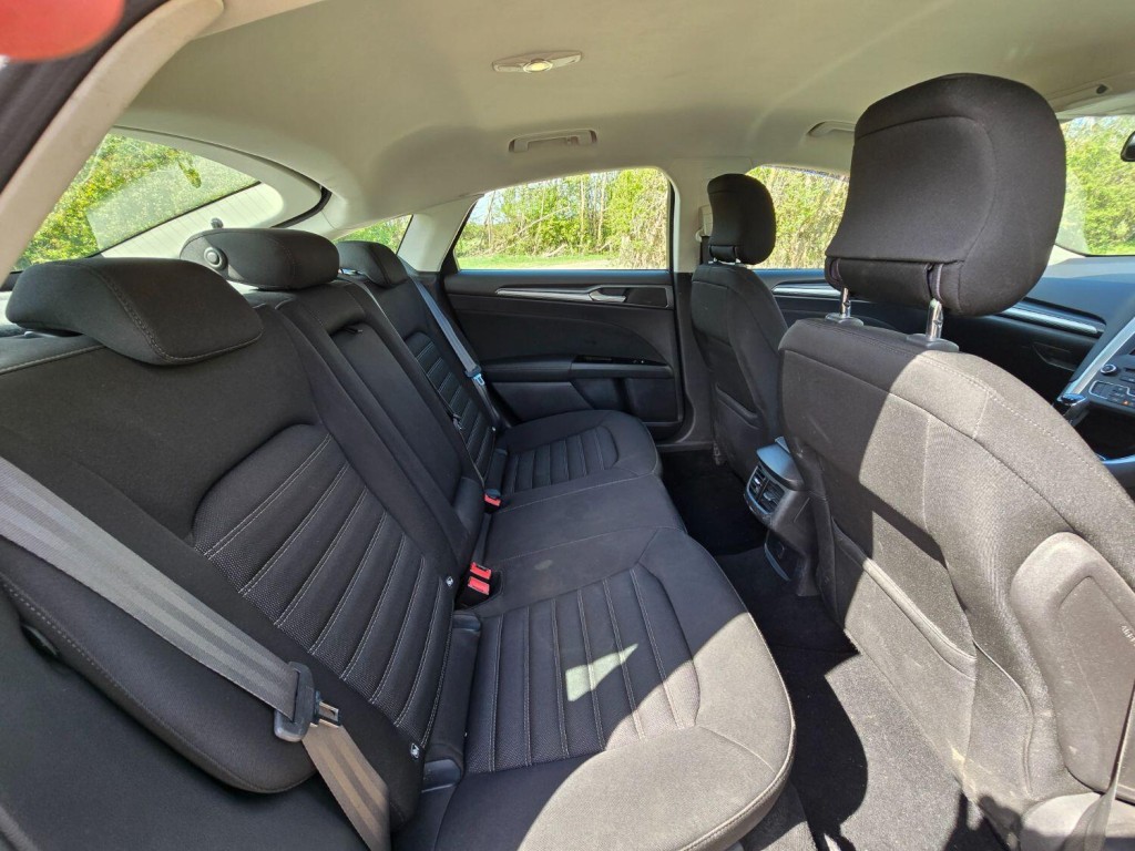 FORD MONDEO 2.0 TDCi Zetec 2015