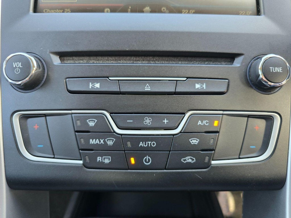 FORD MONDEO 2.0 TDCi Zetec 2015