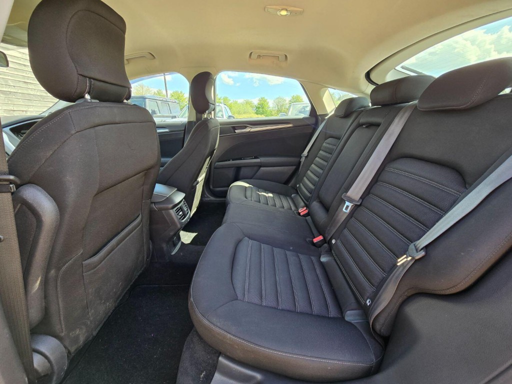 FORD MONDEO 2.0 TDCi Zetec 2015