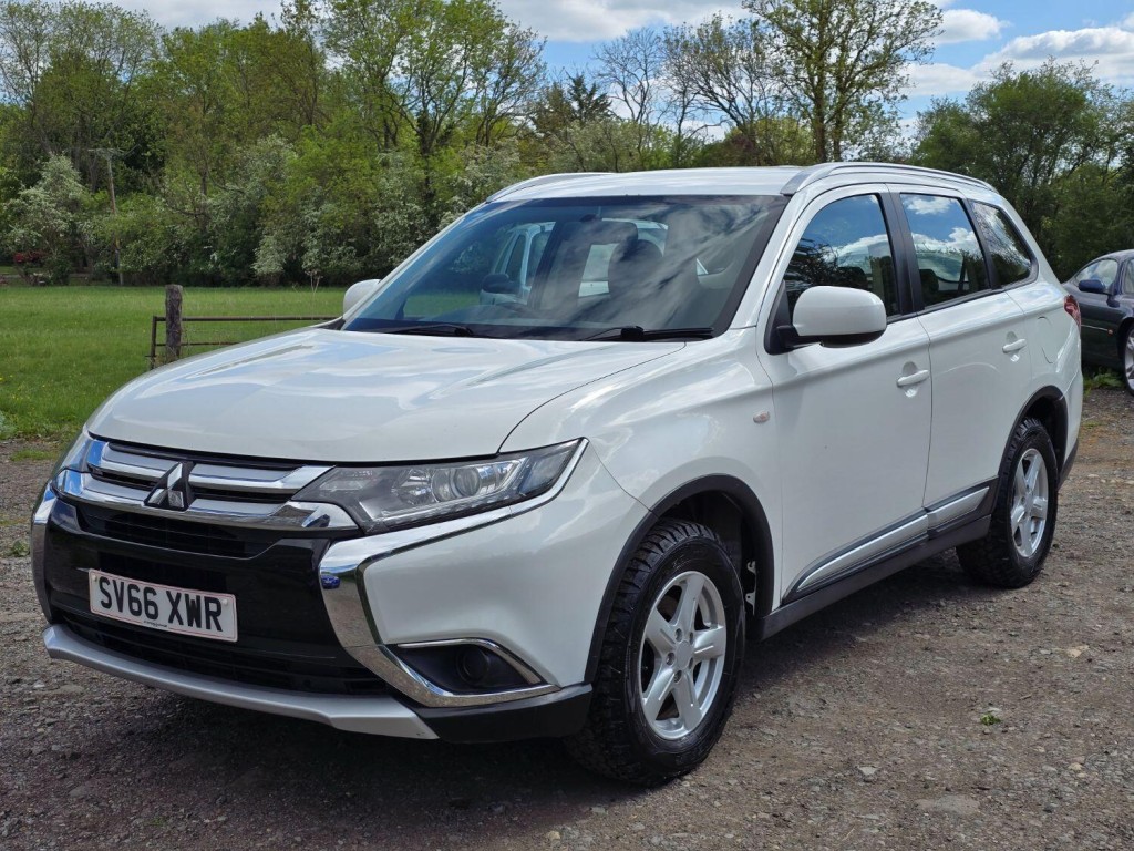 MITSUBISHI OUTLANDER 2.2 DI-D GX2 2016