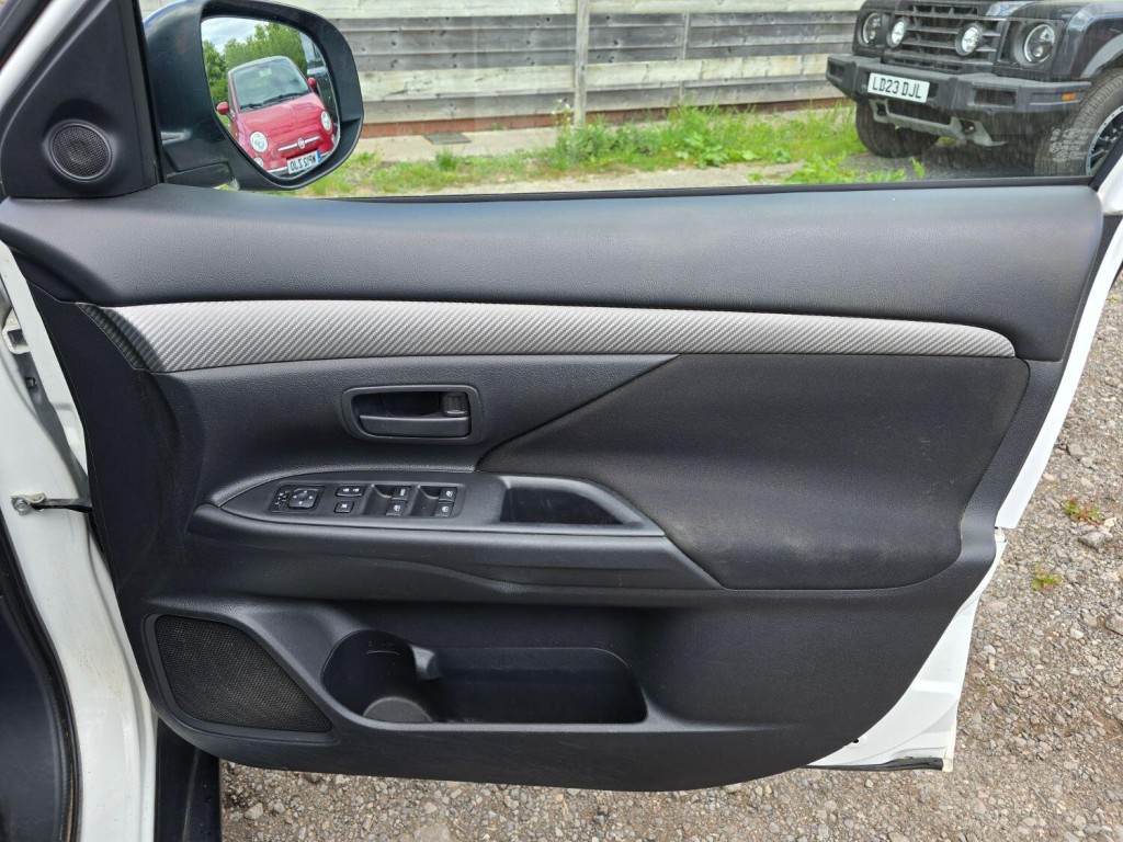 MITSUBISHI OUTLANDER 2.2 DI-D GX2 2016