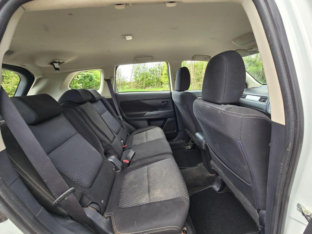 MITSUBISHI OUTLANDER 2.2 DI-D GX2 2016