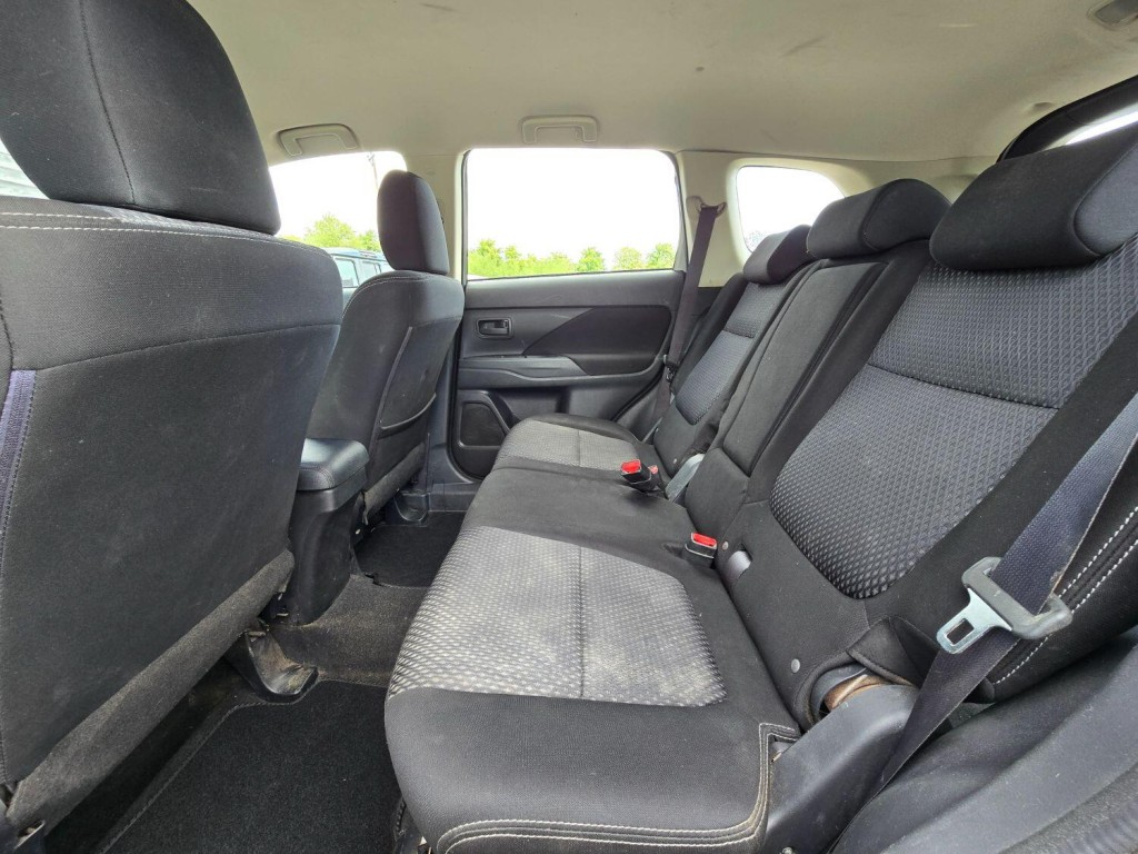 MITSUBISHI OUTLANDER 2.2 DI-D GX2 2016