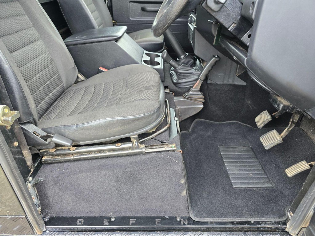 LAND ROVER DEFENDER 90 2.4 TDCi County 2007