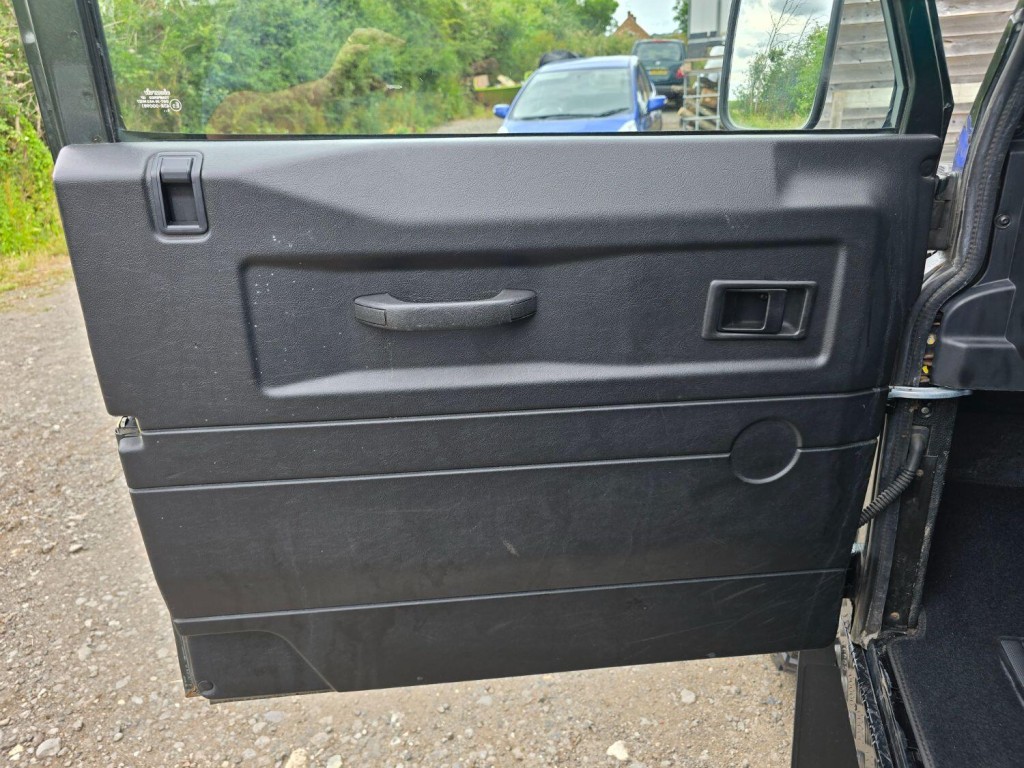 LAND ROVER DEFENDER 90 2.4 TDCi County 2007