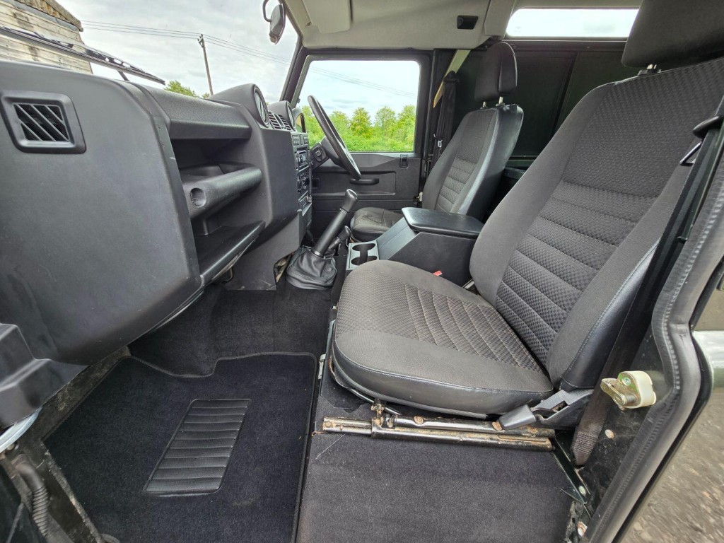 LAND ROVER DEFENDER 90 2.4 TDCi County 2007