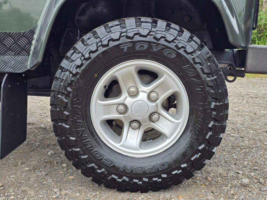 LAND ROVER DEFENDER 90 2.4 TDCi County 2007