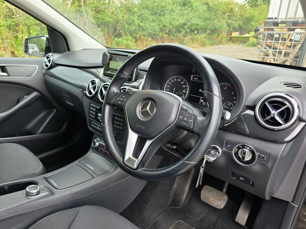 MERCEDES-BENZ B CLASS 1.8 B180 CDI SE 2013