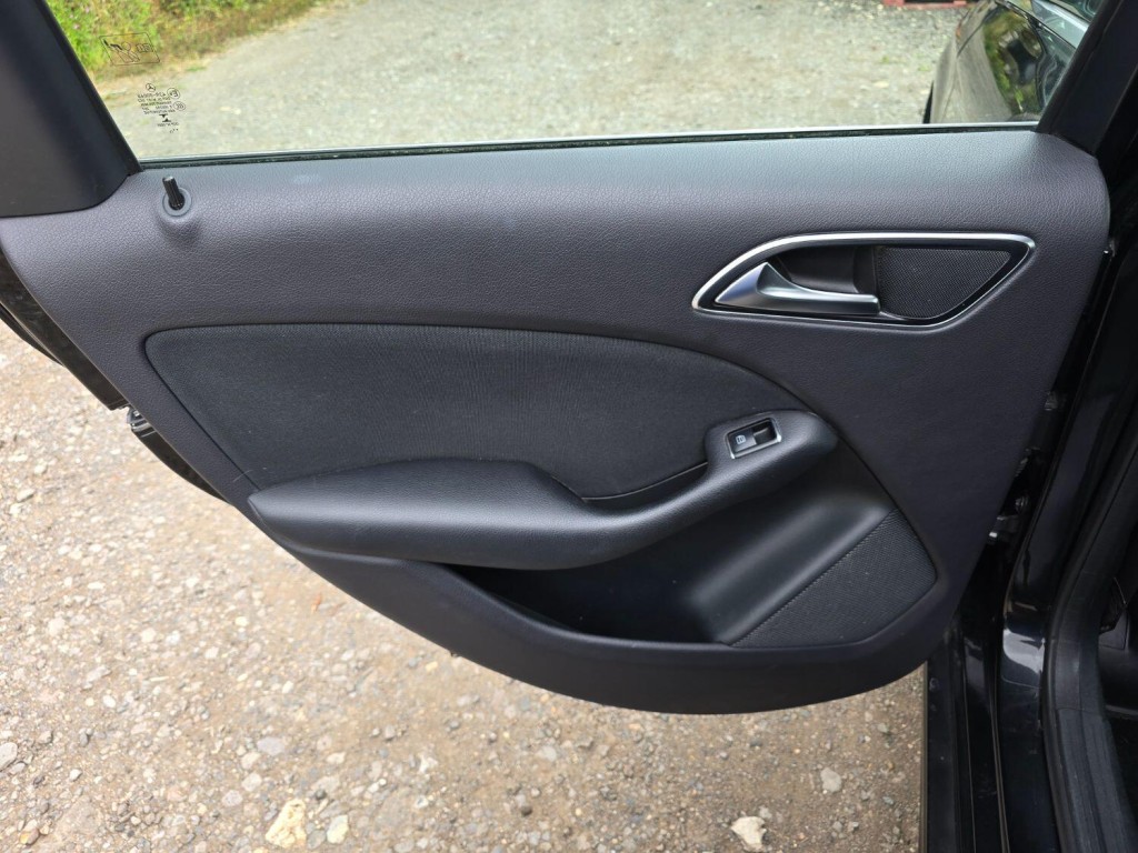 MERCEDES-BENZ B CLASS 1.8 B180 CDI SE 2013