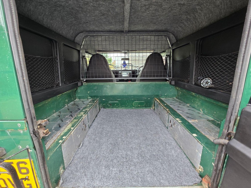 LAND ROVER DEFENDER 90 2.5 TD5 2006