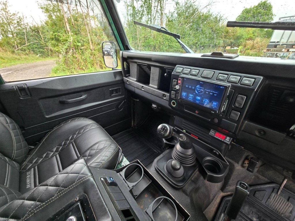 LAND ROVER DEFENDER 90 2.5 TD5 2006