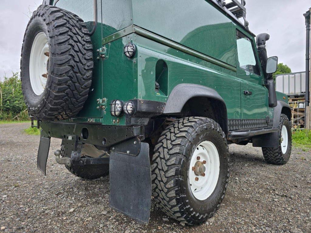 LAND ROVER DEFENDER 90 2.5 TD5 2006