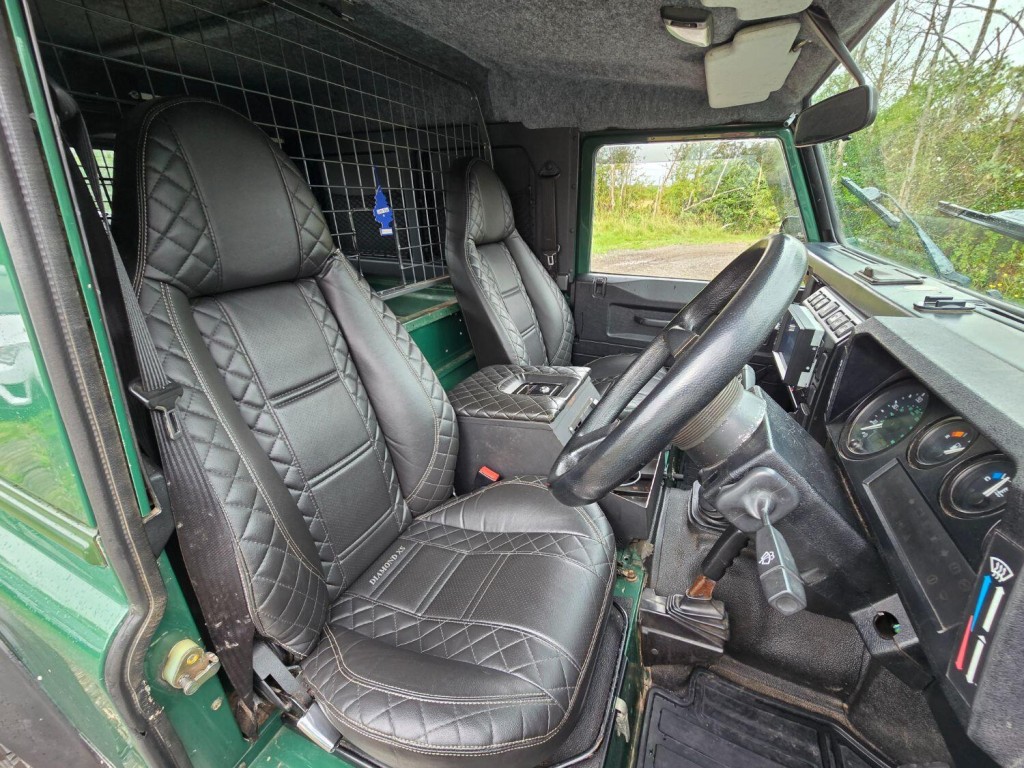 LAND ROVER DEFENDER 90 2.5 TD5 2006