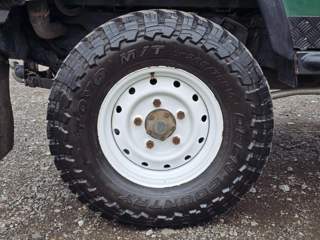 LAND ROVER DEFENDER 90 2.5 TD5 2006