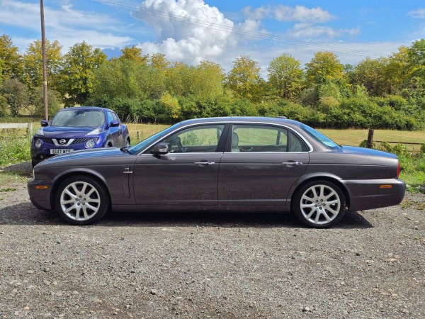 View JAGUAR XJ 4.2 V8 XJ8 Sovereign