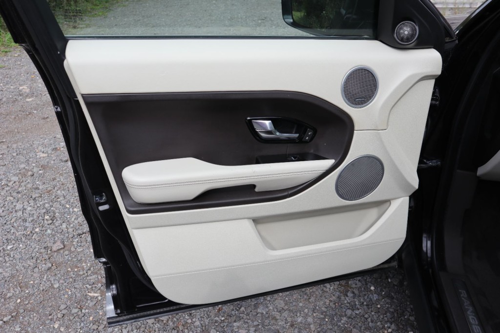 LAND ROVER RANGE ROVER EVOQUE SD4 PRESTIGE 2011