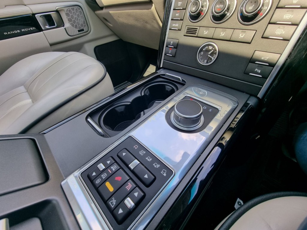 LAND ROVER RANGE ROVER TDV8 VOGUE 2011