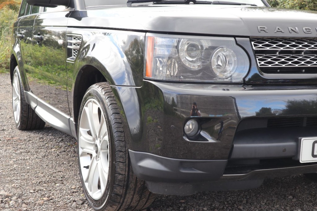 LAND ROVER RANGE ROVER SPORT SDV6 HSE BLACK 2013
