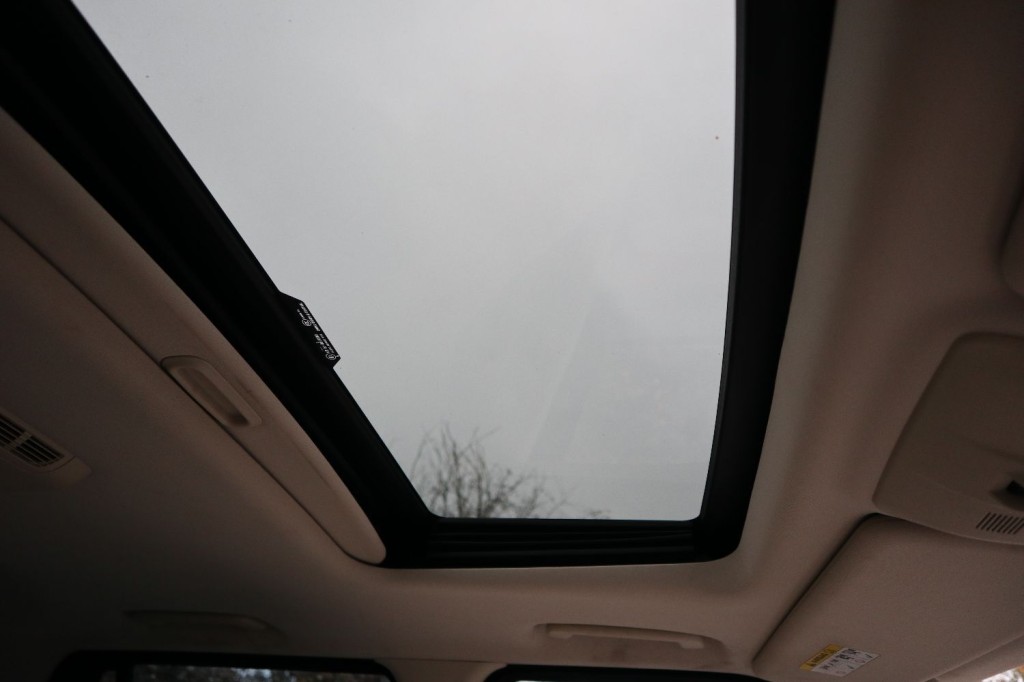 LAND ROVER RANGE ROVER SPORT SDV6 SE 2012