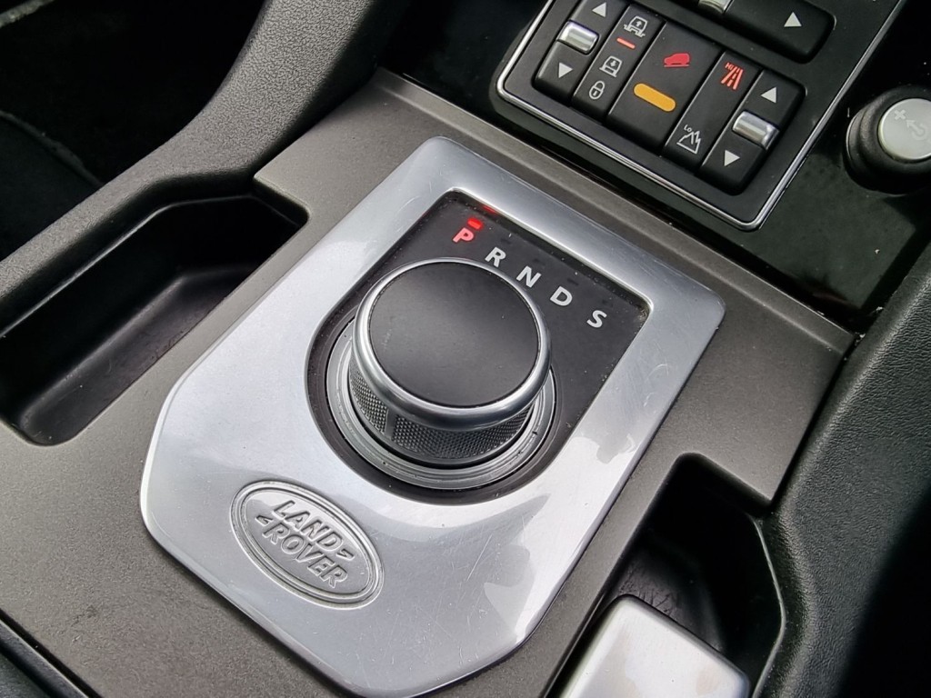 LAND ROVER DISCOVERY SDV6 HSE 2012