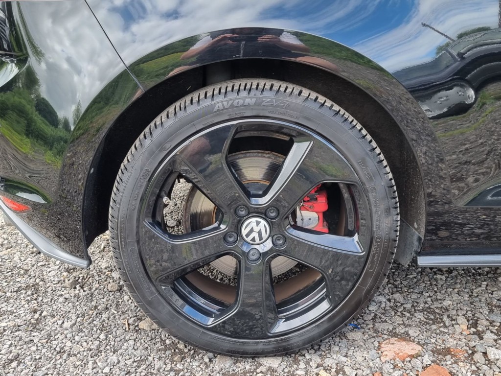 VOLKSWAGEN GOLF GTI 2013