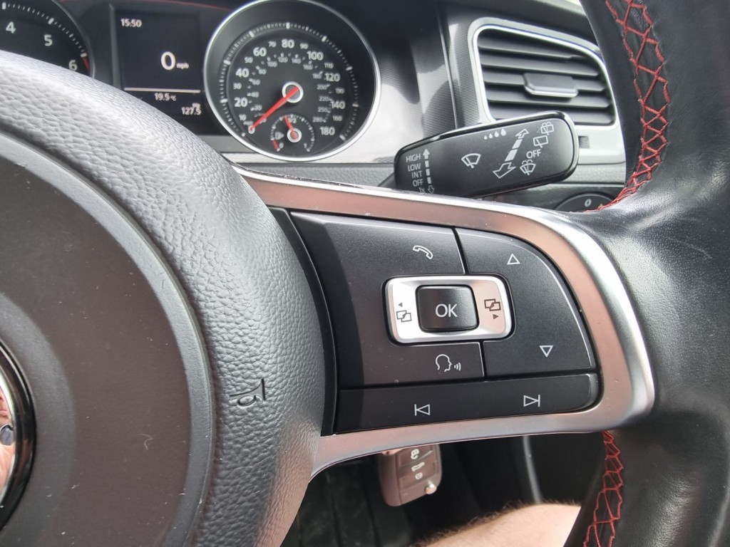 VOLKSWAGEN GOLF GTI 2013