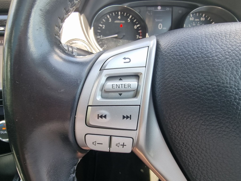 NISSAN QASHQAI TEKNA DIG-T 2014