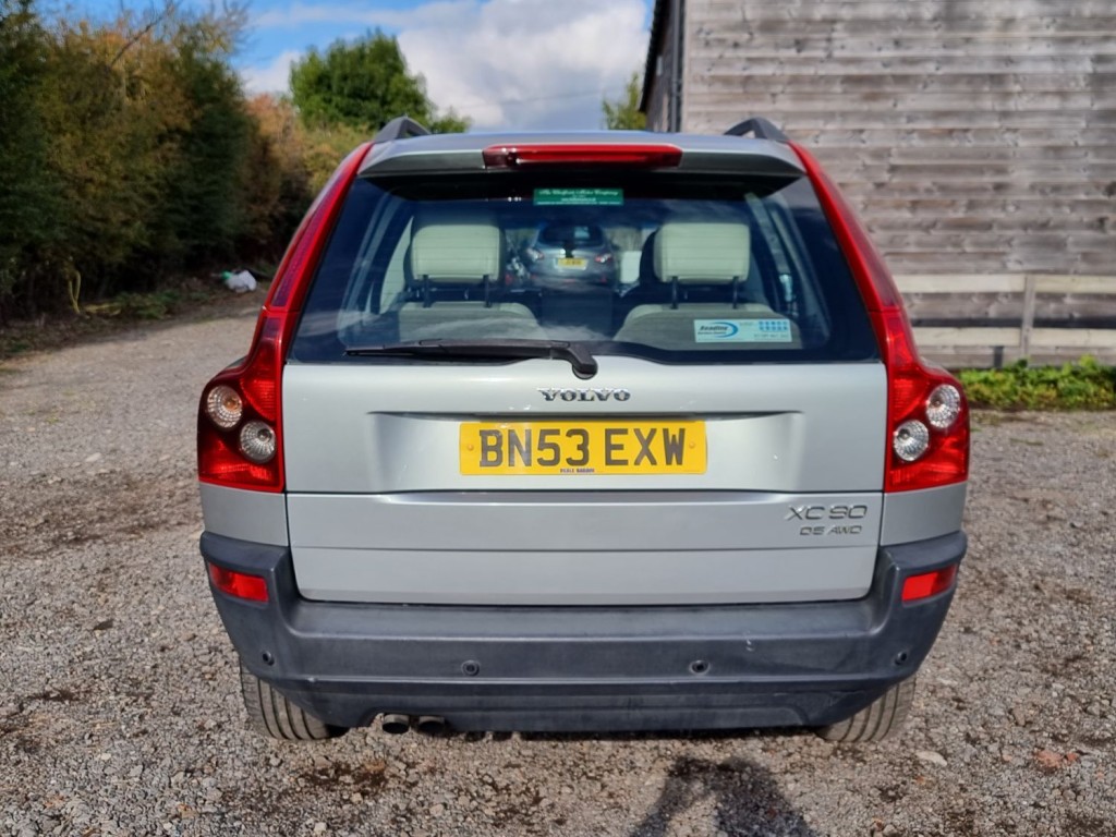 VOLVO XC90 D5 SE 2004