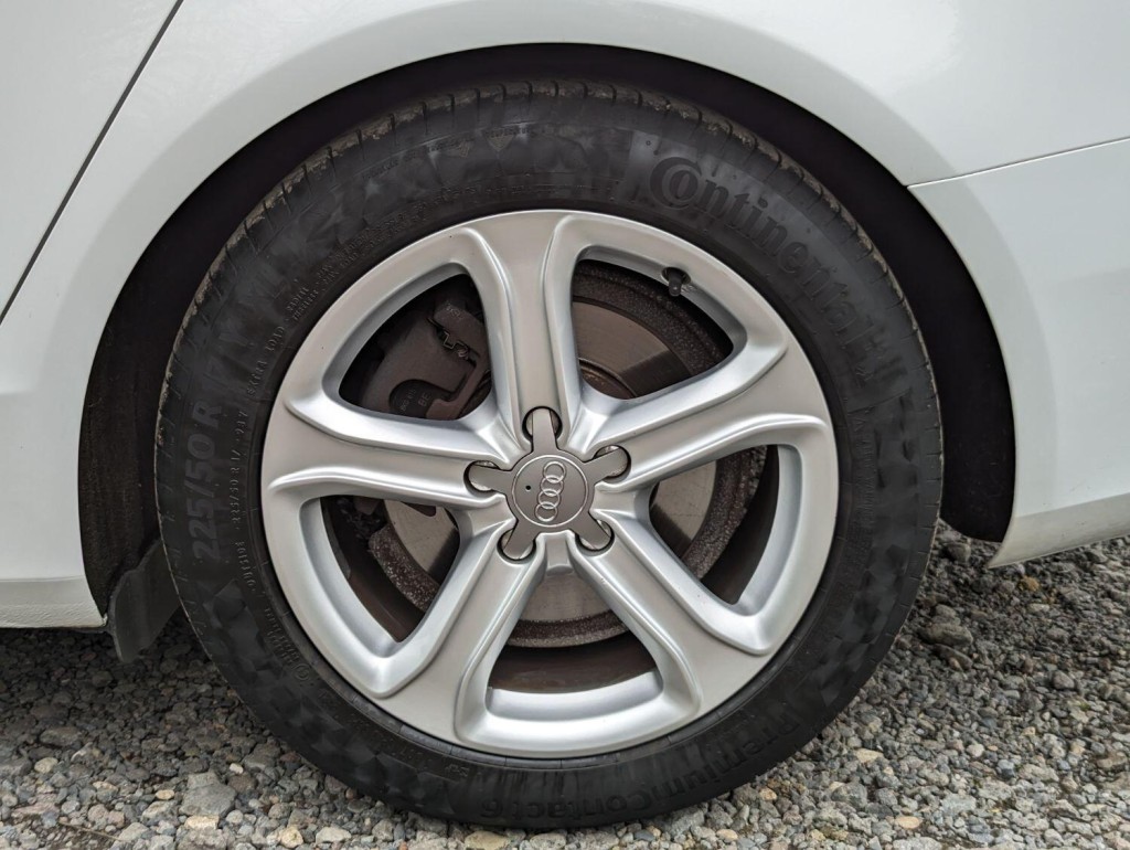 AUDI A4 2.0 TDI SE Technik 2014