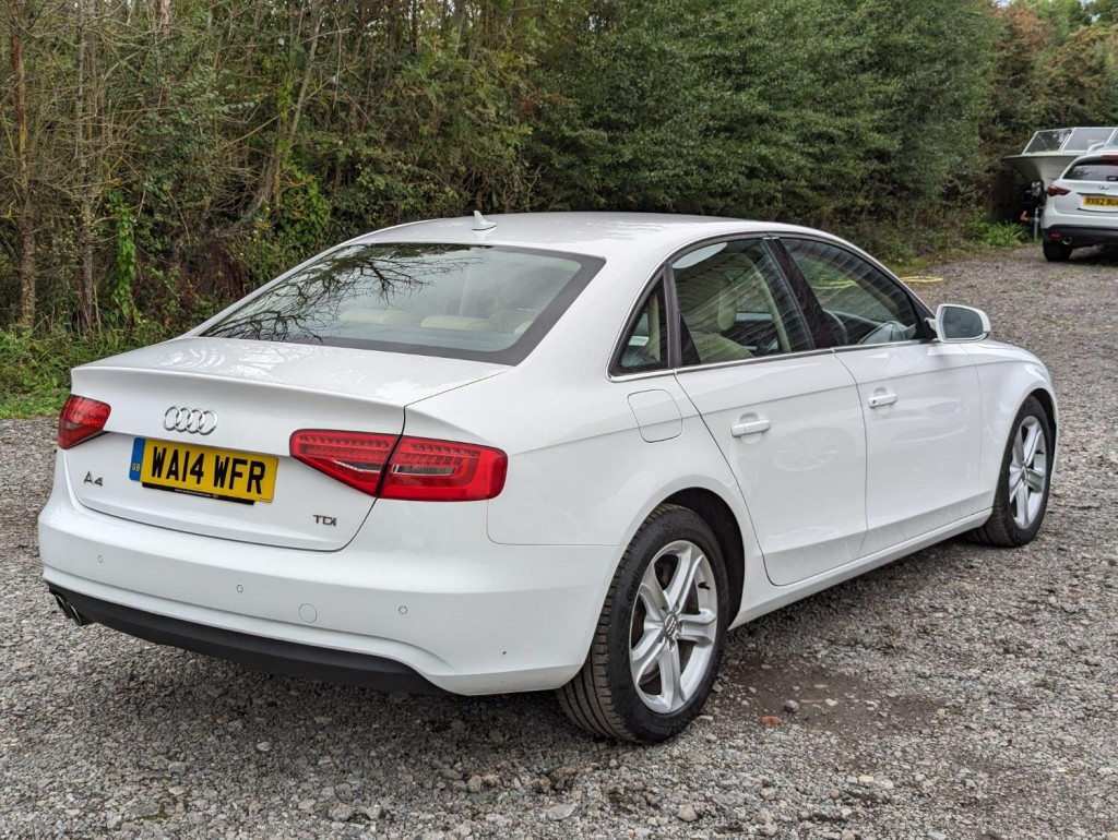 AUDI A4 2.0 TDI SE Technik 2014