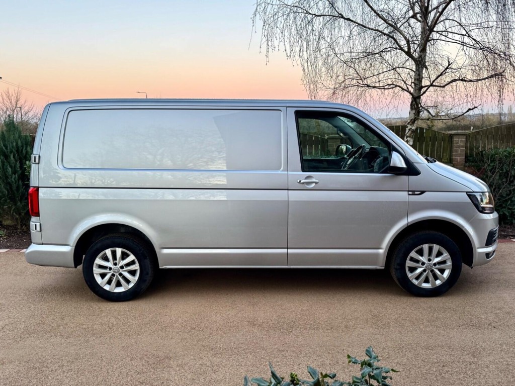 VOLKSWAGEN TRANSPORTER