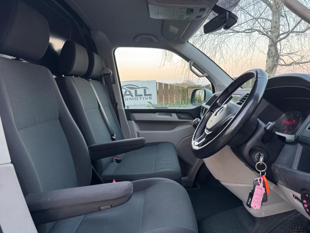 VOLKSWAGEN TRANSPORTER