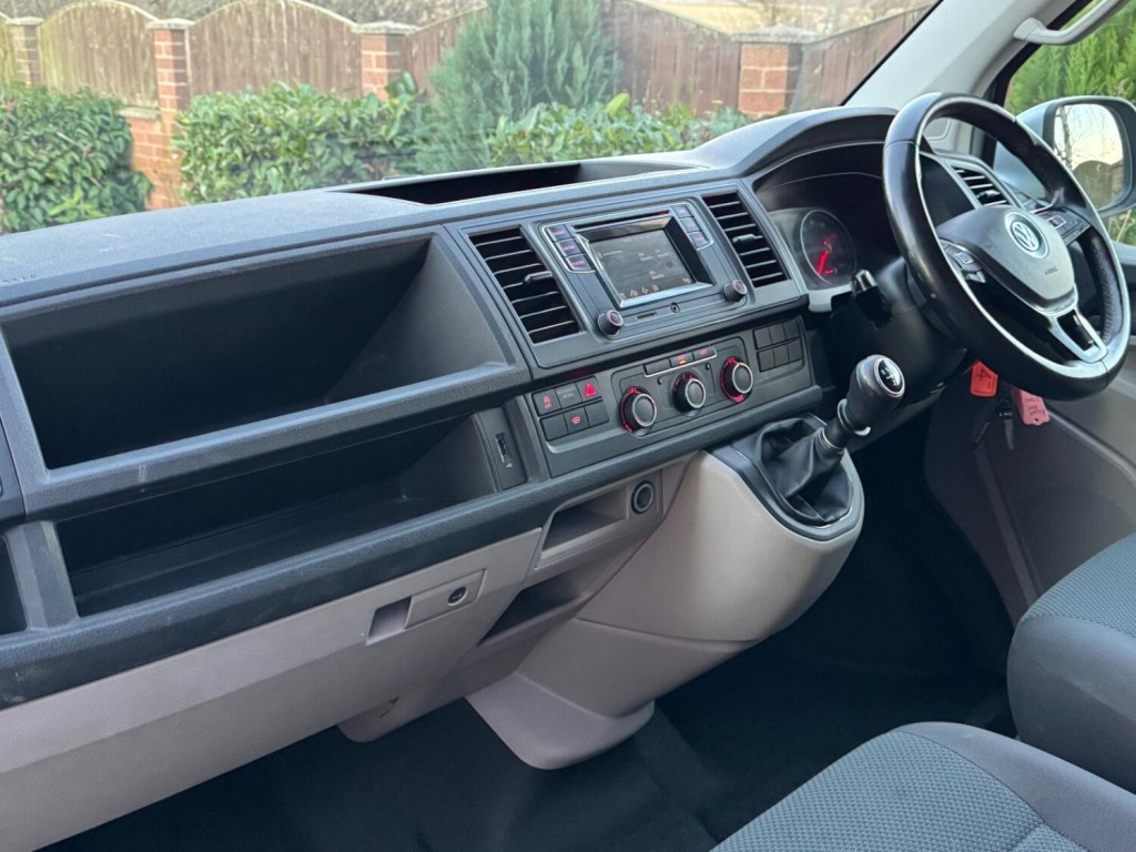 VOLKSWAGEN TRANSPORTER