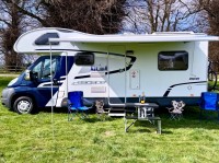 SWIFT ESCAPE 686