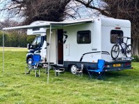 SWIFT ESCAPE 686