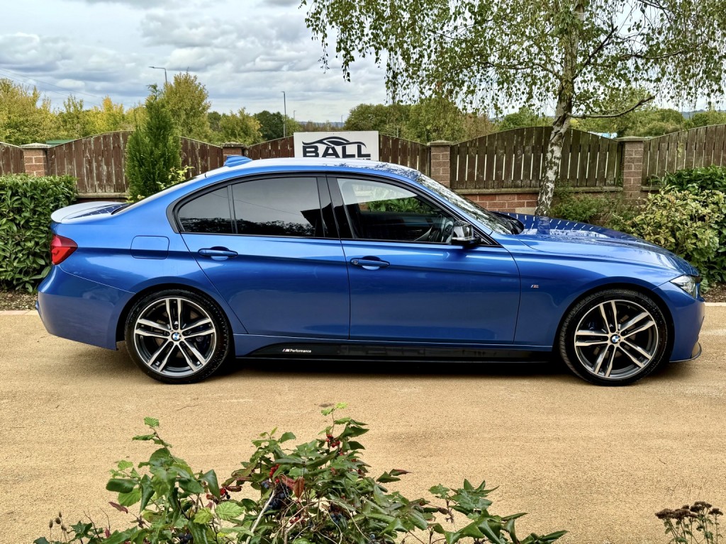 BMW 3 SERIES