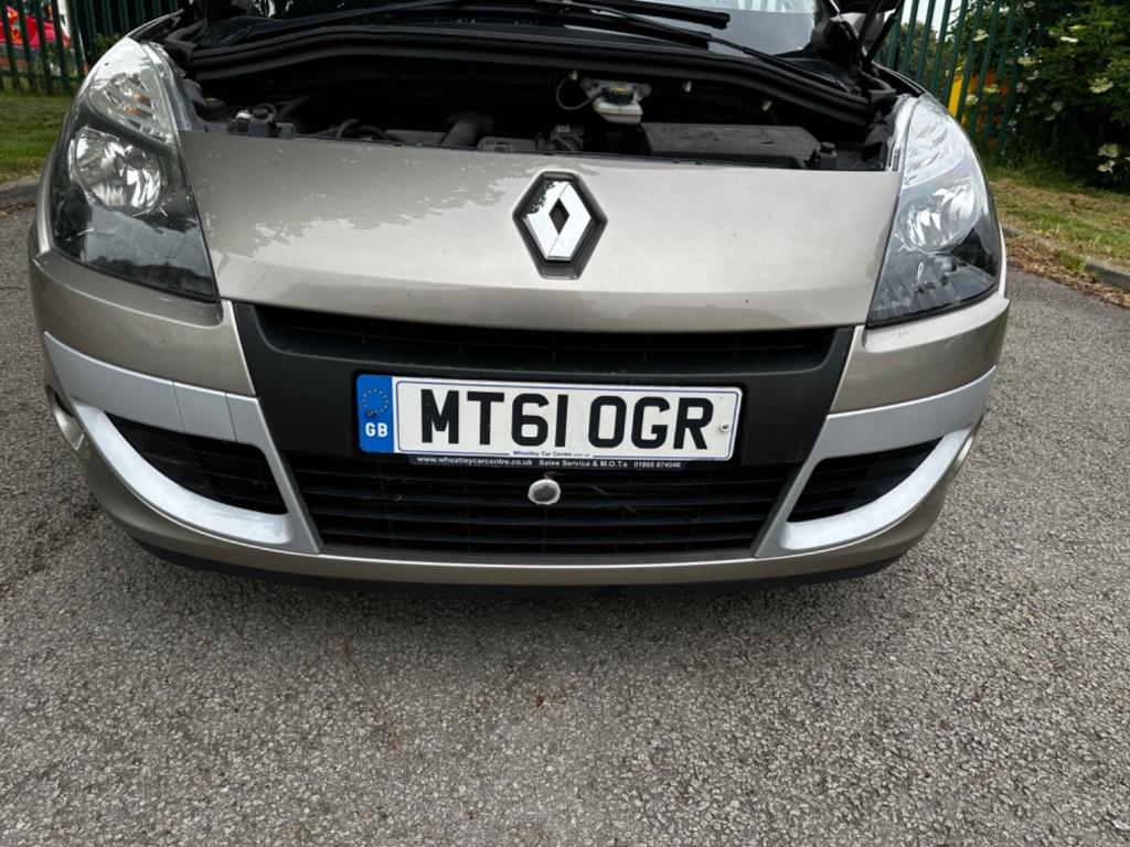 RENAULT SCENIC