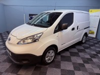 NISSAN E-NV200